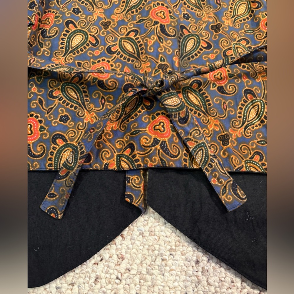 Passports of Pier 1 Imports Beaded Paisley VINTAGE Vest in Rich Colors w Toggles - Picture 8 of 12